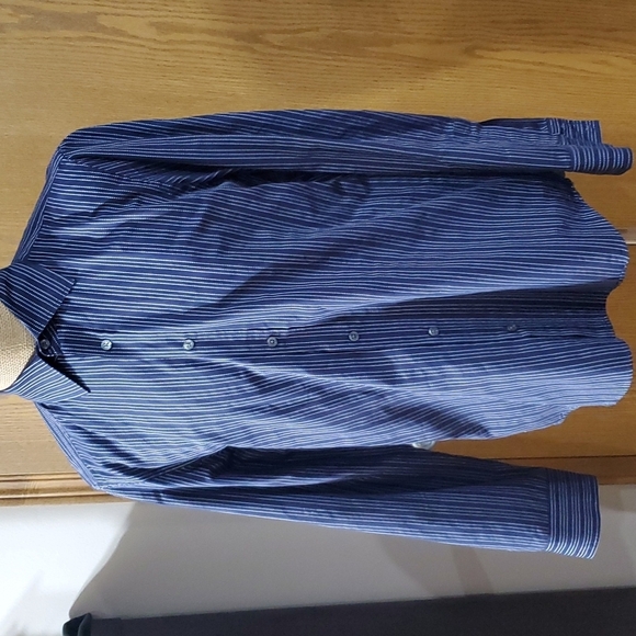 Hugo boss navy blue pin striped dress shirt excellent condition - Picture 2 of 9